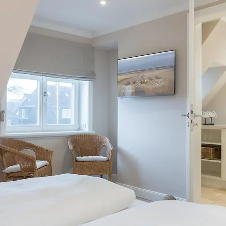 Fewo Wunghues Holiday home Wenningstedt-Braderup
